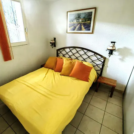 Mitoyenne Calme Avec Piscine Et Parking, Proche Pour 6 Personnes - Fr-1-607-28 * Agde