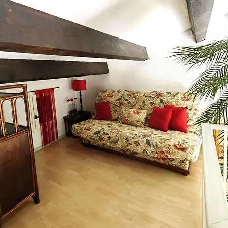 Mitoyenne Calme Avec Piscine Et Parking, Proche Pour 6 Personnes - Fr-1-607-28 Villa